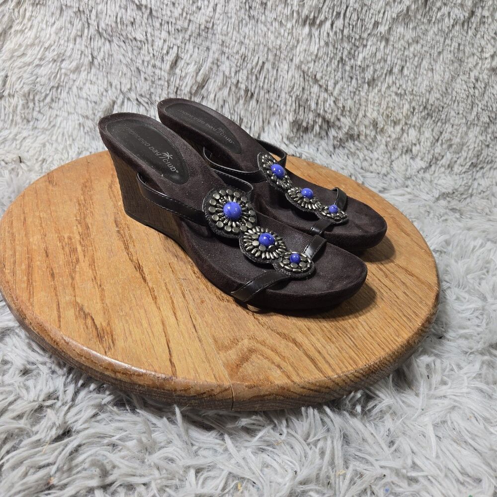 Montego Bay Club Wedge Platform Sandals Women Size 7 Brown Blue Embellished 2.5"